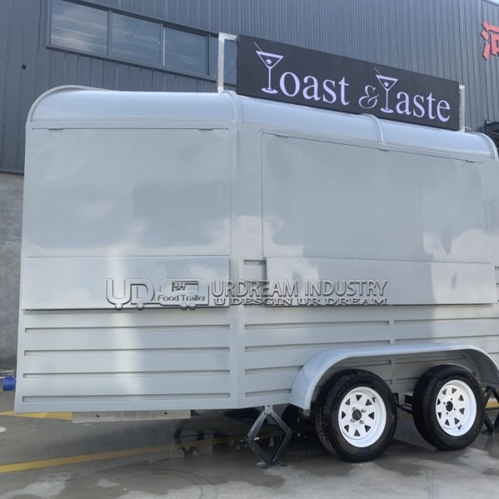 3.5M LIGHT GRAY CONVEX HORSE FOOD TRAILER