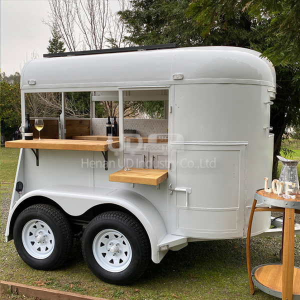 HORSE FOOD TRAILER
