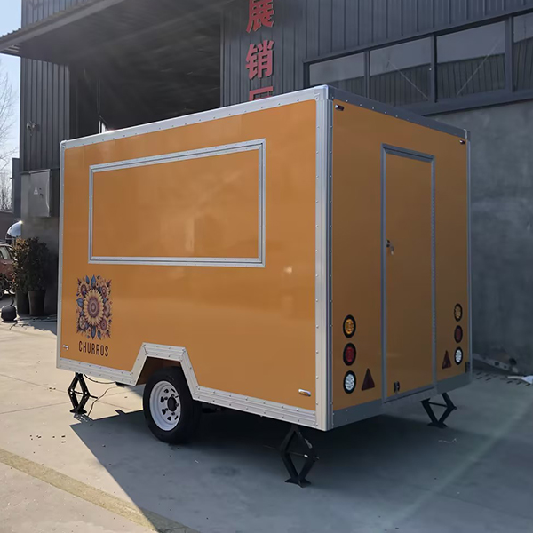 10FT-YELLOW-STICKER-SQUARE-FOOD-TRAILER