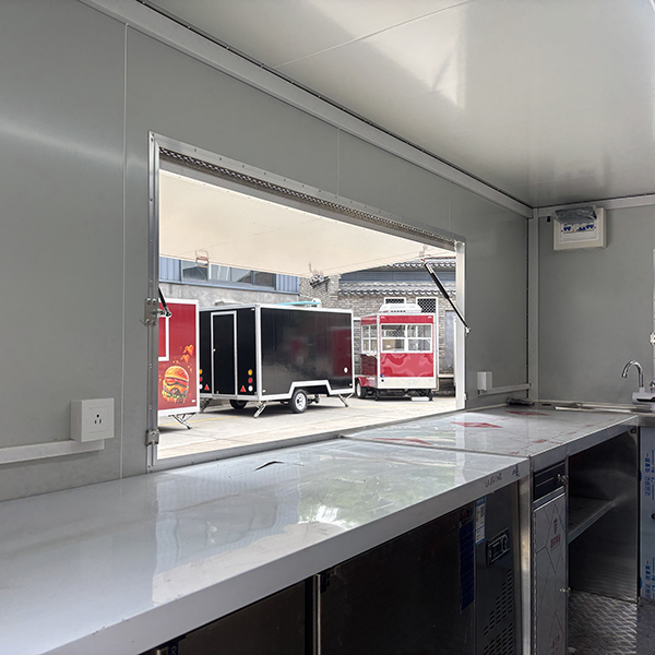 13FT RED STICKER SQUARE FOOD TRAILER WITH LED